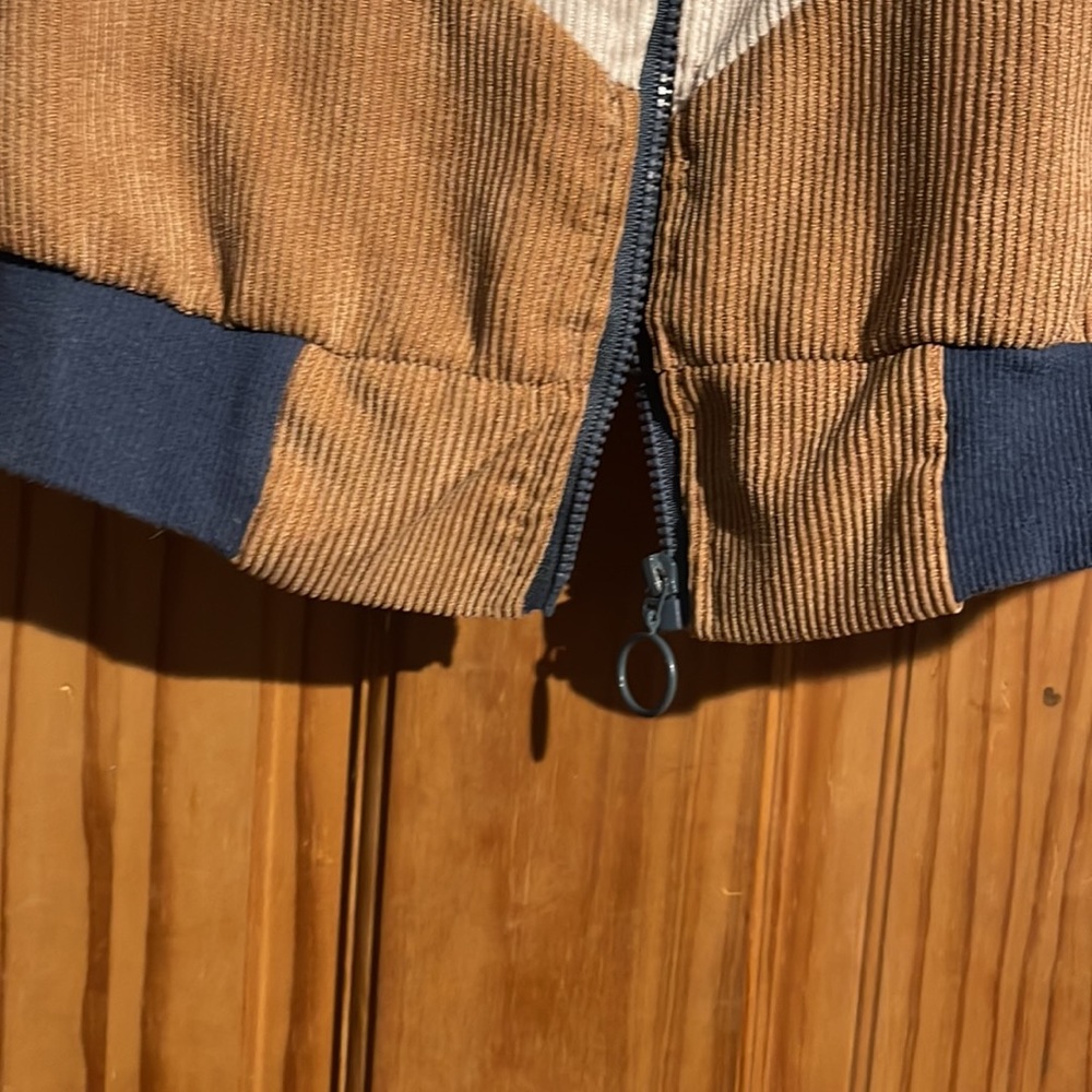 Jacket - Picture 2 of 7